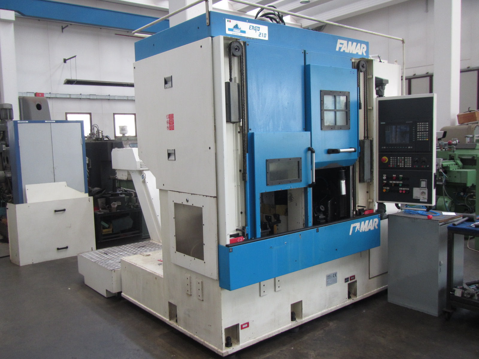 FAMAR ERGO 210  2000